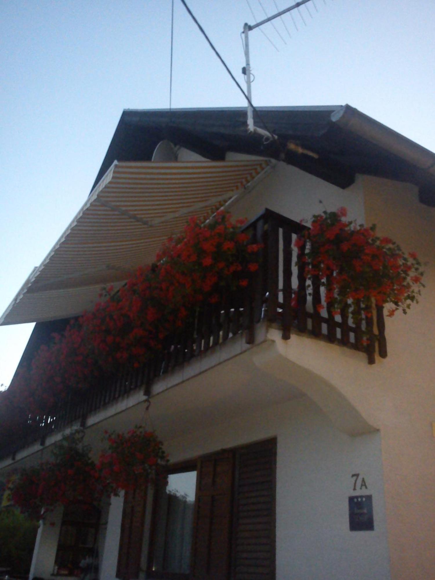 House Anamarija Hotel Selište Drežničko Kültér fotó